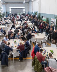 Der technische Gartenbau auf dem Feld besteht auch aus gemeinsamen