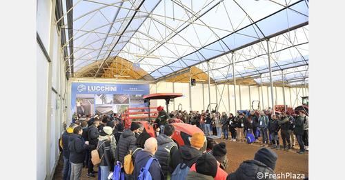 Der technische Gartenbau vor Ort ist voller Besucher