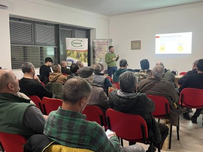 Meeting of the agricultural technician Elia Bellamooli and Dr. Matilde