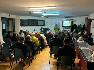 Schöner Abend im Olivenanbaukurs in Ca'Rapillo Spello, für die Präsentation